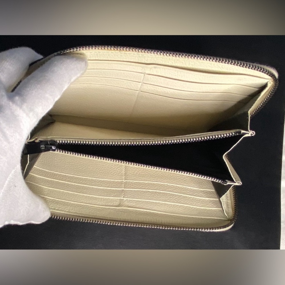 Saint Laurent Beige and Black Wallet with Dust Bag - Picture 8 of 13